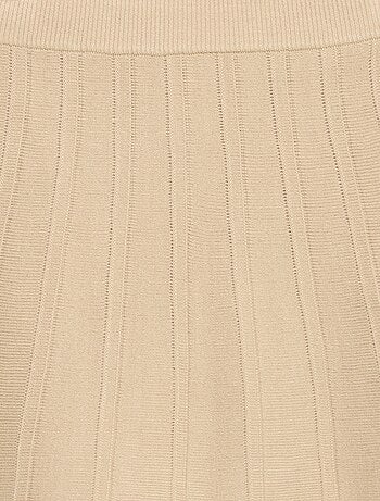 Falda corta de punto