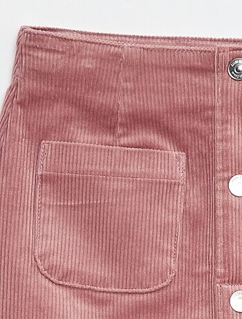 Falda de terciopelo corte corto y recto