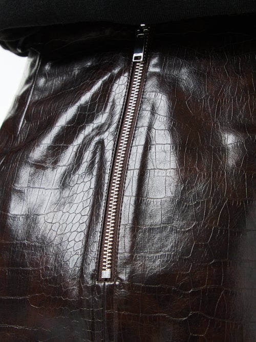 Falda en símil piel de serpiente con bolsillos de solapa - Kiabi