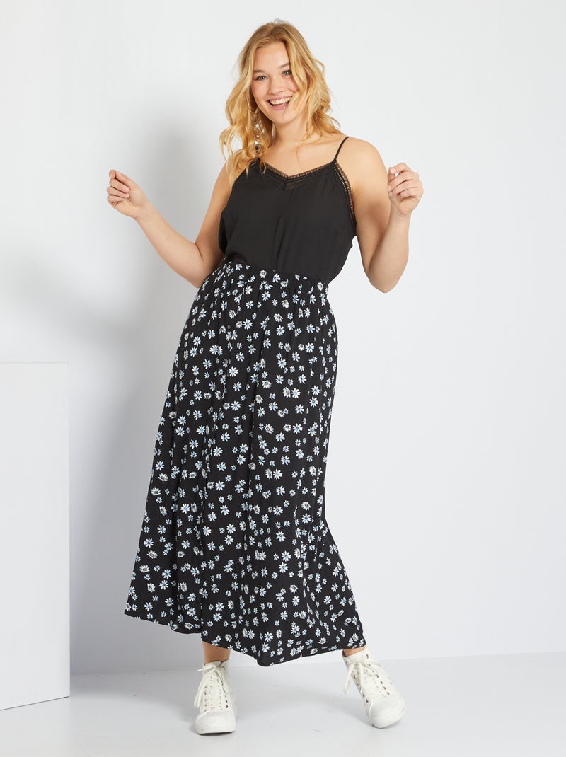 Falda larga abotonada con estampado floral negro - Kiabi