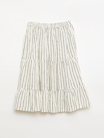 Falda larga de rayas con volantes