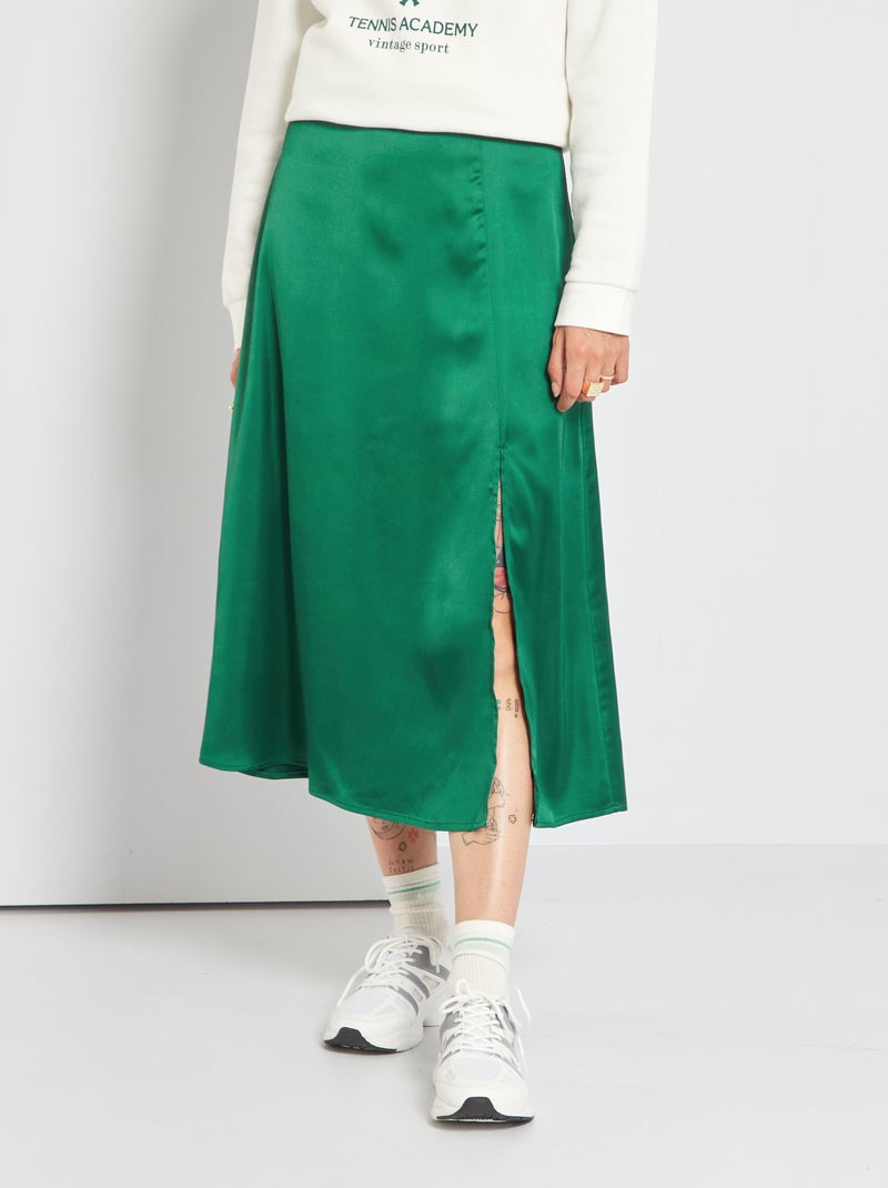 Falda larga satinada con abertura VERDE - Kiabi