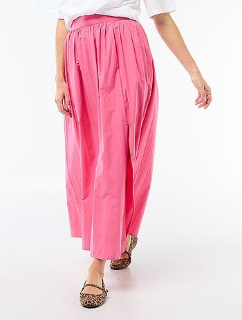 Falda larga y amplia acampanada