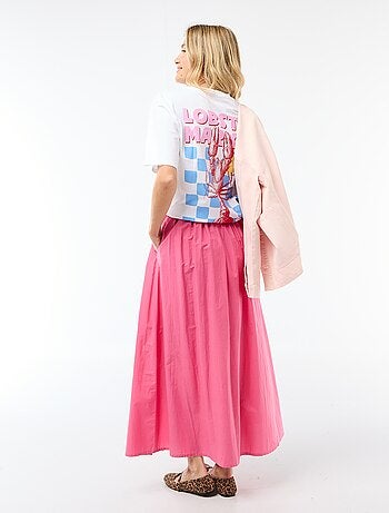 Falda larga y amplia acampanada