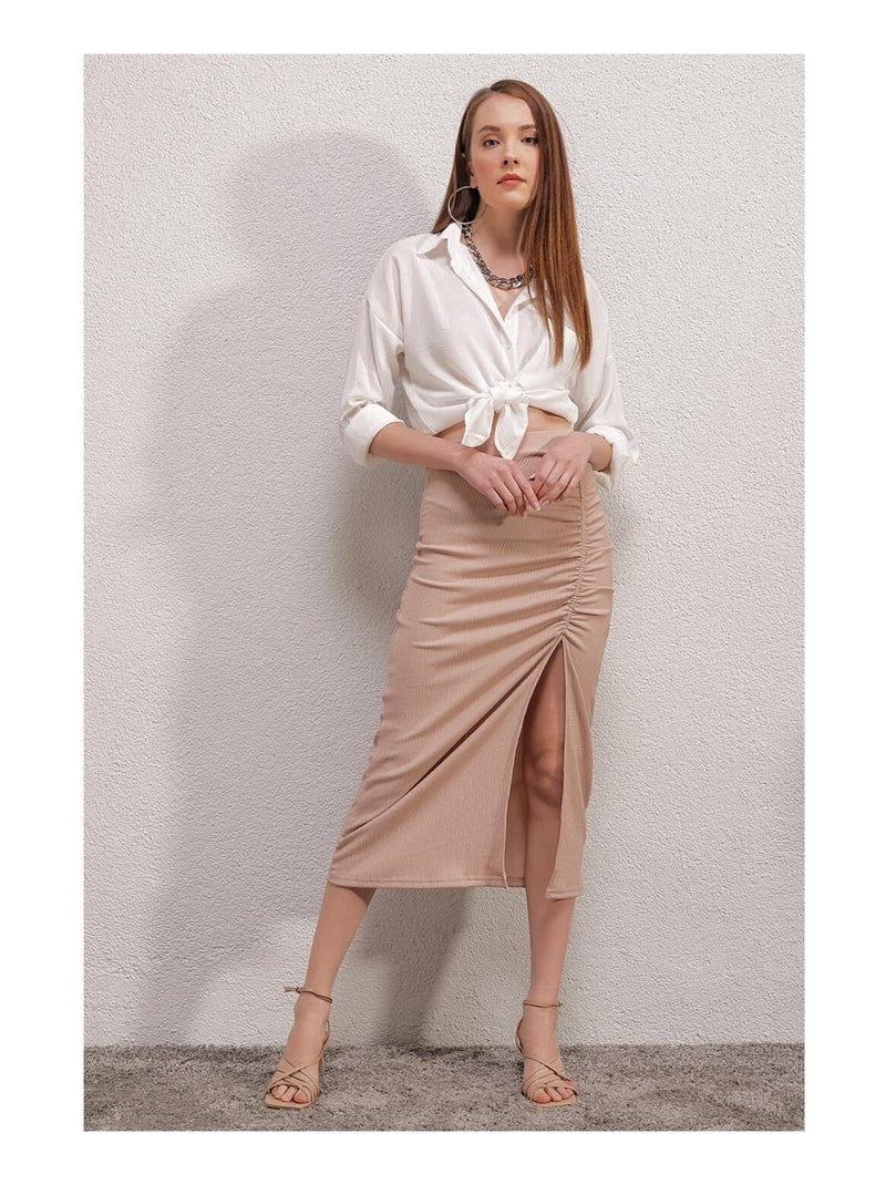 Falda midi con abertura Beige - Kiabi