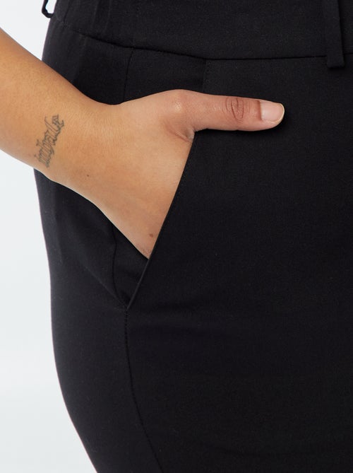 Falda midi con abertura en la parte delantera - Kiabi