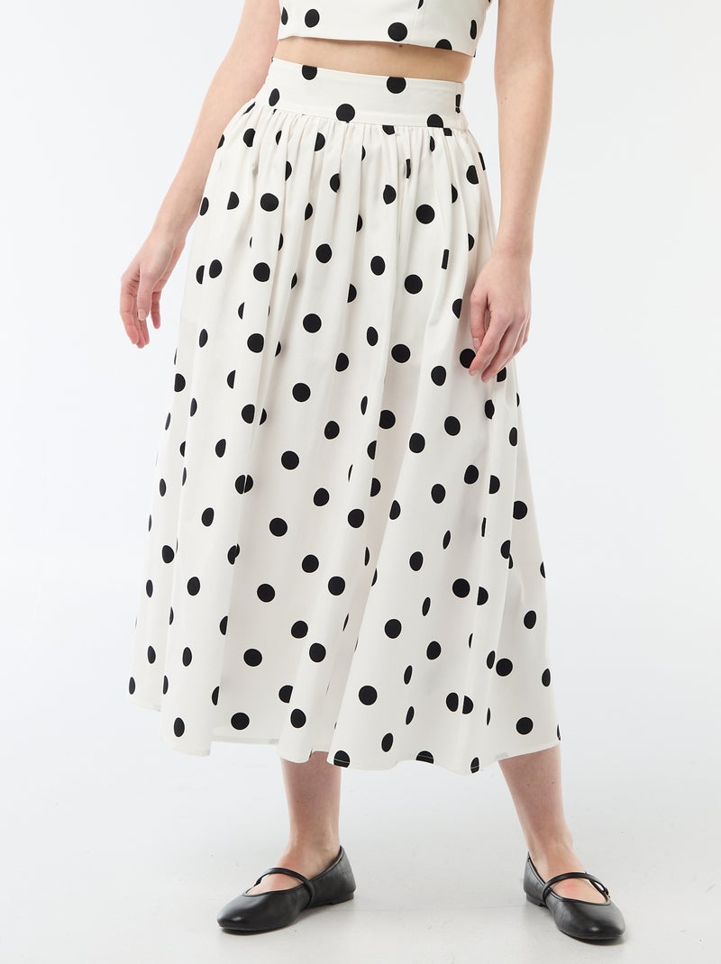 Falda midi con pinzas acampanada con estampado de lunares Blanco - Kiabi