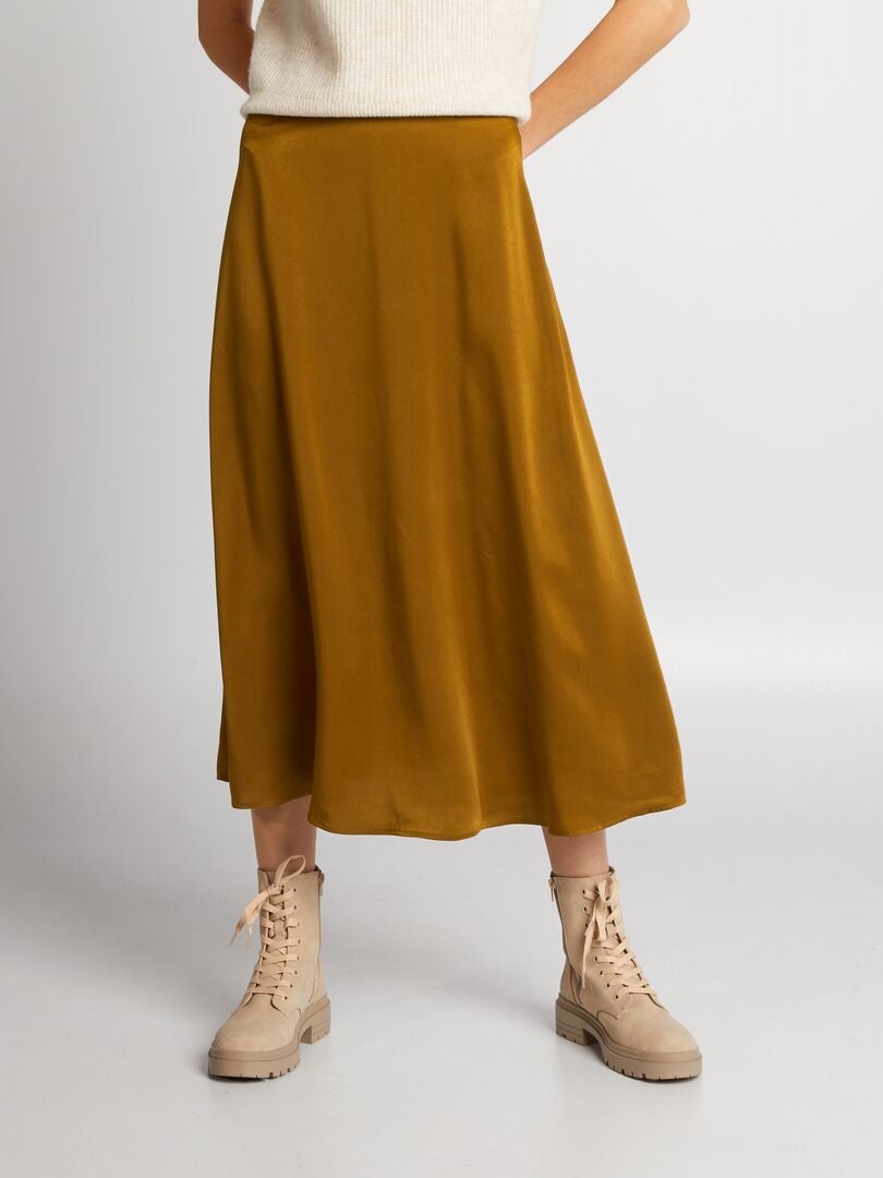Falda midi de raso Camello - Kiabi