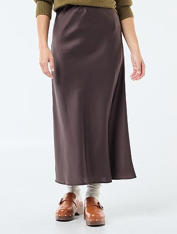 Falda midi ligera