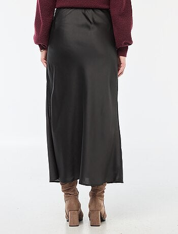 Falda midi ligera