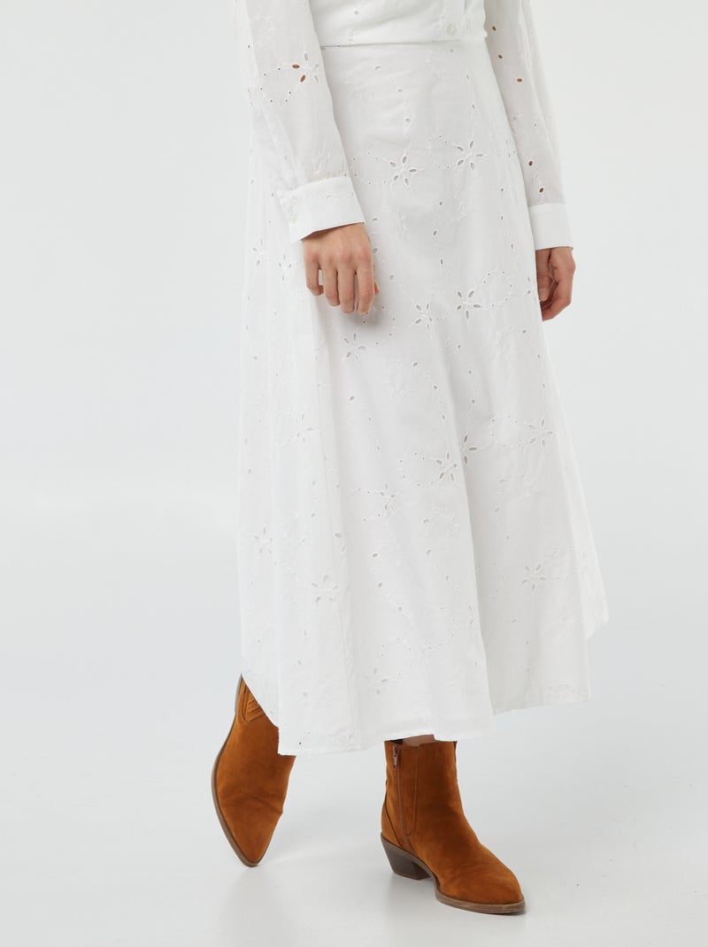 Falda midi lisa con bordado inglés BLANCO - Kiabi