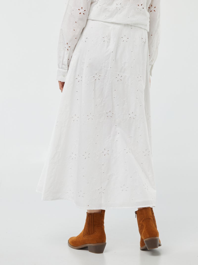 Falda midi lisa con bordado inglés BLANCO - Kiabi