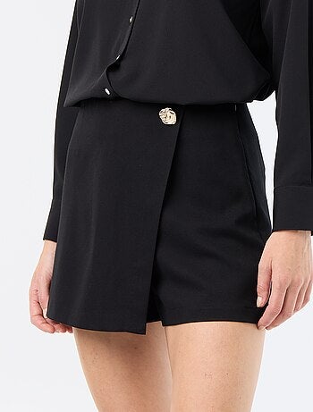 Falda pantalón con joya de fantasía