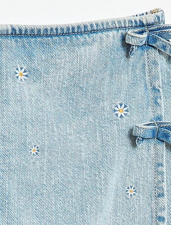 Falda-pantalón con motivos bordados por toda la prenda