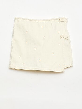 Falda-pantalón con motivos bordados por toda la prenda