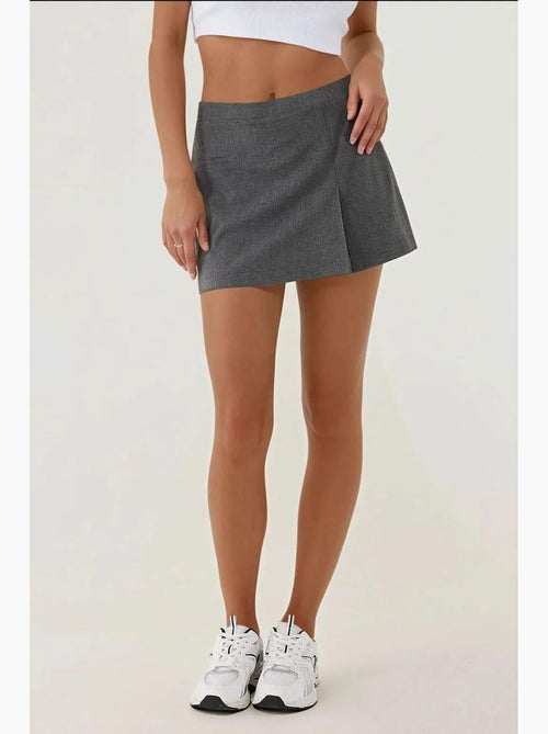 Falda pantalón corta recta de cintura alta hiccup - Kiabi Falda pantalón corta recta de cintura alta hiccup - Kiabi
