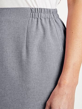 Falda recta de largo medio - Afibel