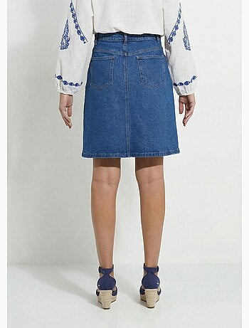 Falda vaquera corta recta con 4 bolsillos