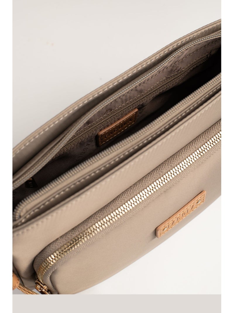 FIONA - Bolso bandolera - Material repelente al agua Marrón habano - Kiabi