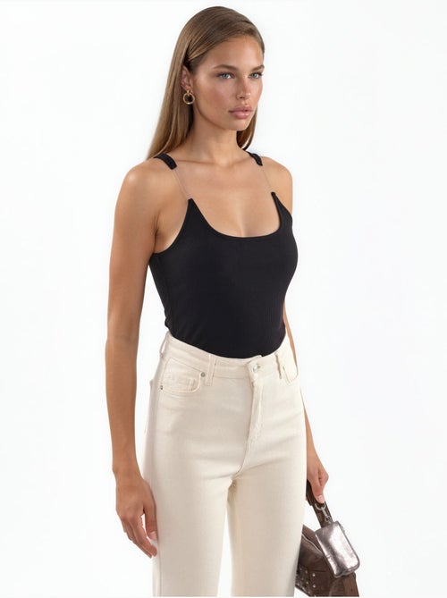 Fitted u collar knitted sleeveless tank top hiccup - Kiabi Fitted u collar knitted sleeveless tank top hiccup - Kiabi