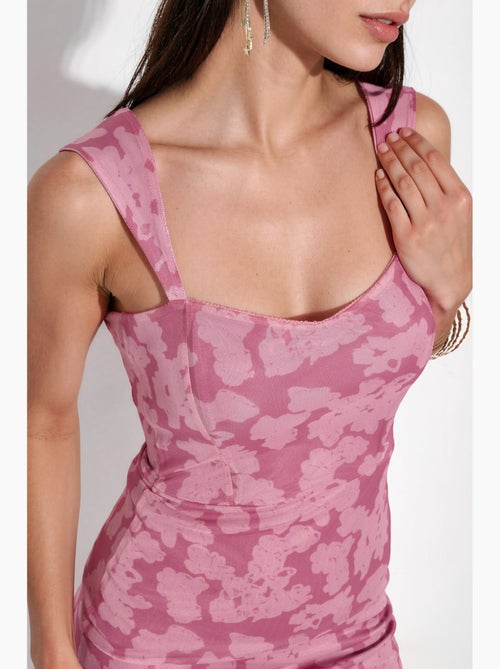Floral a-line midi dress with square collar hiccup - Kiabi Floral a-line midi dress with square collar hiccup - Kiabi