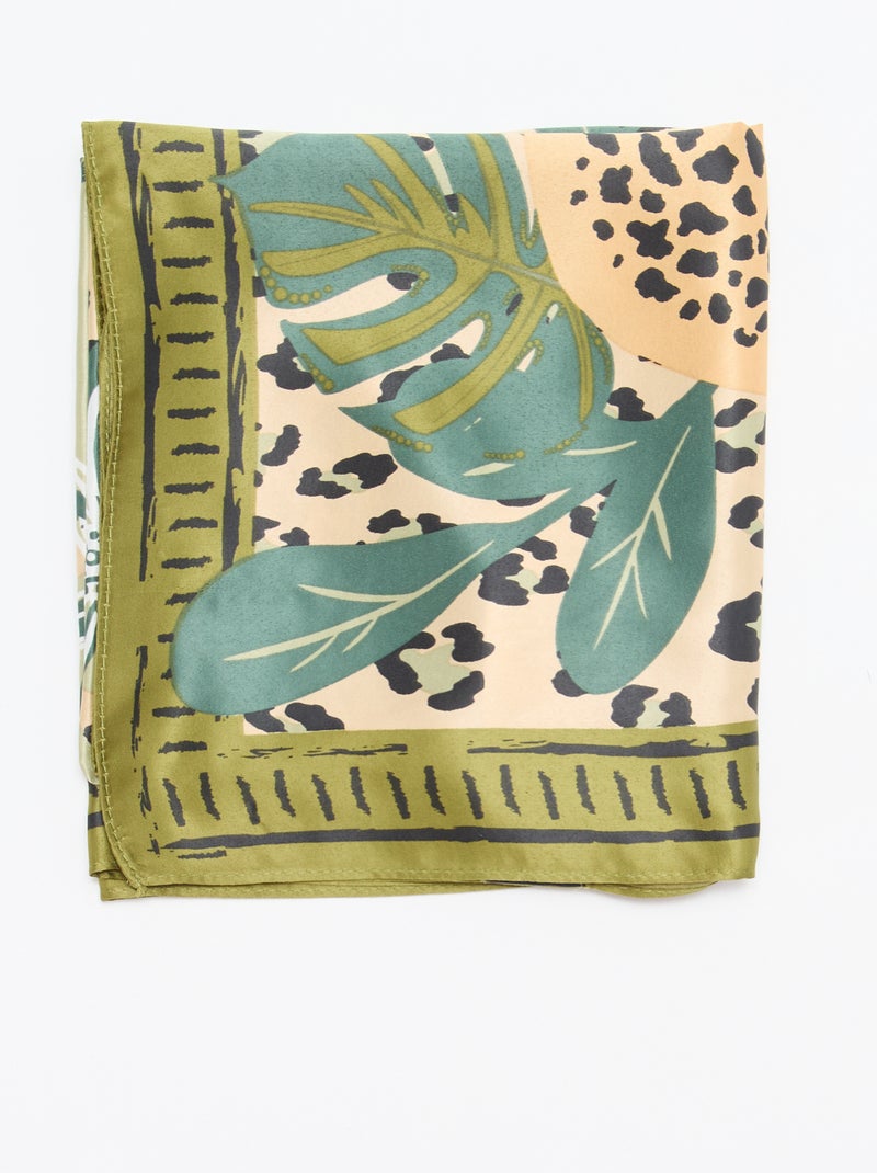 Foulard cuadrado grande con estampados Verde - Kiabi
