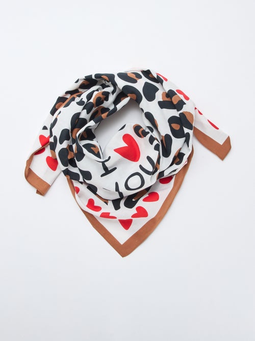 Foulard estampado fantasía (100x100 cm) 'Agathe Sorlet x Kiabi' - San Valentín - Kiabi