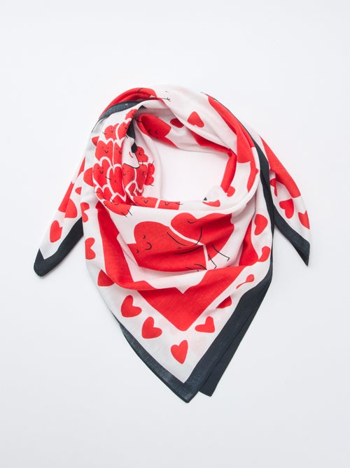 Foulard estampado fantasía (100x100 cm) 'Agathe Sorlet x Kiabi' - San Valentín - Kiabi