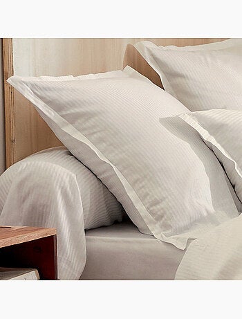 Funda de almohada con estilo de gran hotel