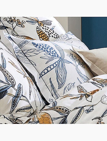 Funda de almohada con flores exuberantes