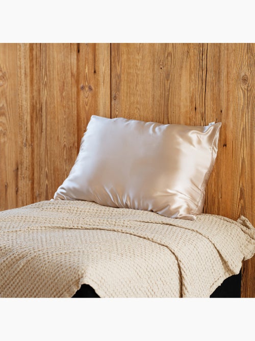 Funda de almohada de seda antiencrespamiento y antiedad - Kiabi Funda de almohada de seda antiencrespamiento y antiedad - Kiabi