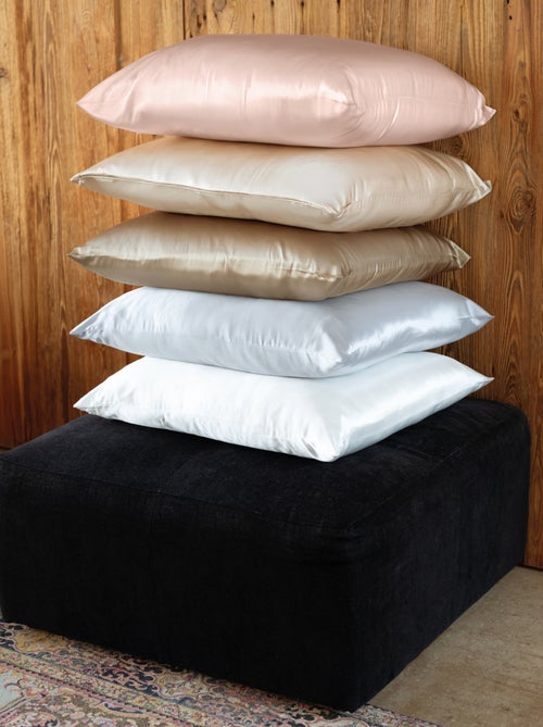 Funda de almohada de seda antiencrespamiento y antiedad - Kiabi Funda de almohada de seda antiencrespamiento y antiedad - Kiabi