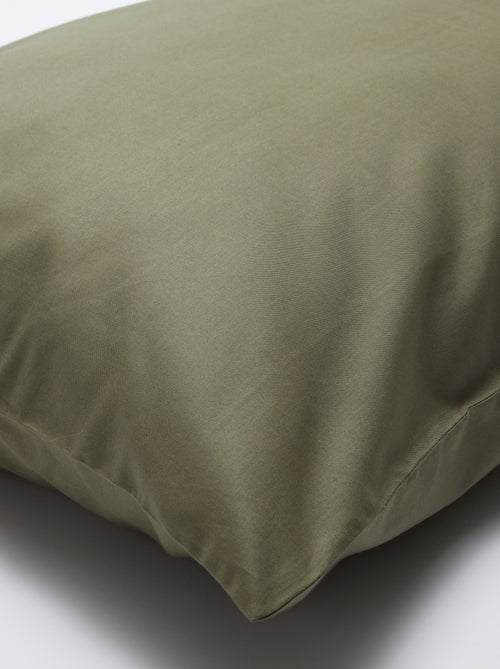 Funda de almohada lisa - 50 x 80 cm aproximadamente - Kiabi Funda de almohada lisa - 50 x 80 cm aproximadamente - Kiabi