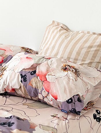 Funda de almohada White peonies "Happyfriday