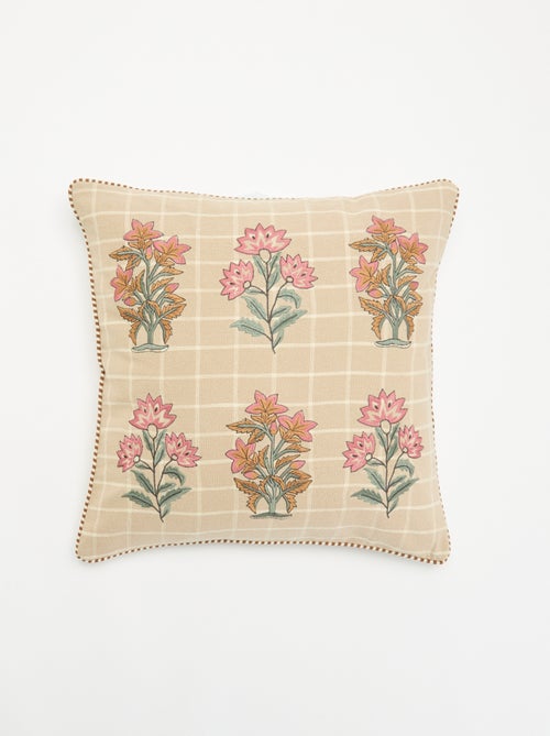 Funda de cojín cuadrada con flores bordadas - Kiabi Funda de cojín cuadrada con flores bordadas - Kiabi