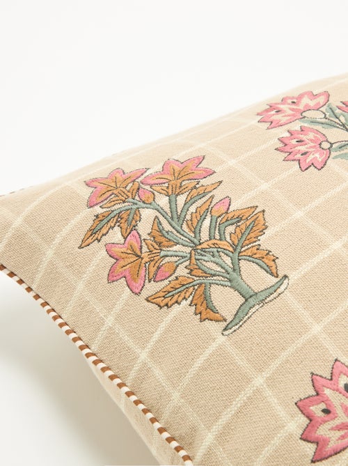Funda de cojín cuadrada con flores bordadas - Kiabi Funda de cojín cuadrada con flores bordadas - Kiabi
