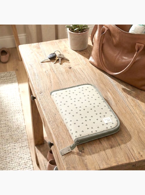 Funda para cartilla de salud | Walking Mum - Kiabi