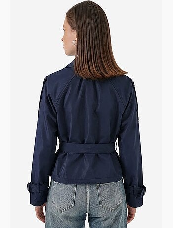 Gabardina corta con cinturón bdart