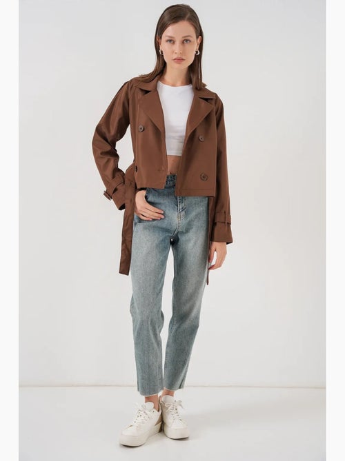 Gabardina corta con cinturón bdart - Kiabi Gabardina corta con cinturón bdart - Kiabi