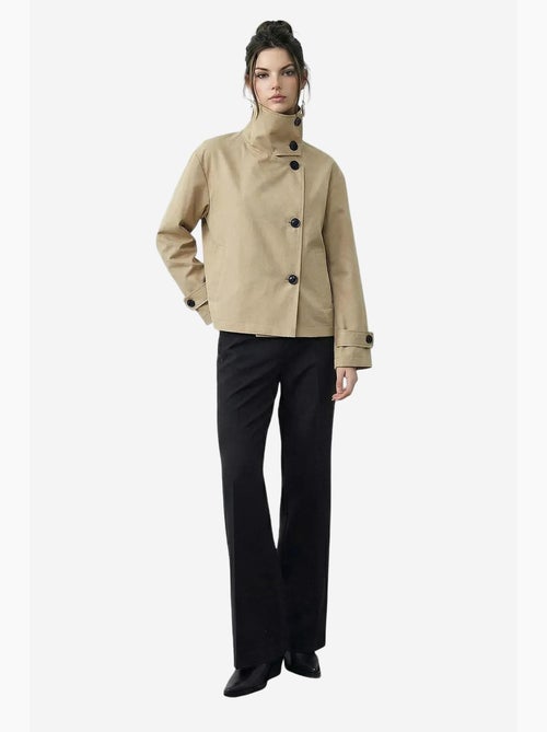 Gabardina corta con cuello mao lucci - Kiabi Gabardina corta con cuello mao lucci - Kiabi