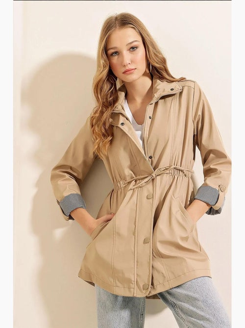 Gabardina tejida con cintura de cordón y puños enrollables bdart - Kiabi Gabardina tejida con cintura de cordón y puños enrollables bdart - Kiabi