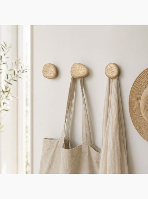 Ganchos de pared de madera, forma orgánica - Kiabi Ganchos de pared de madera, forma orgánica - Kiabi