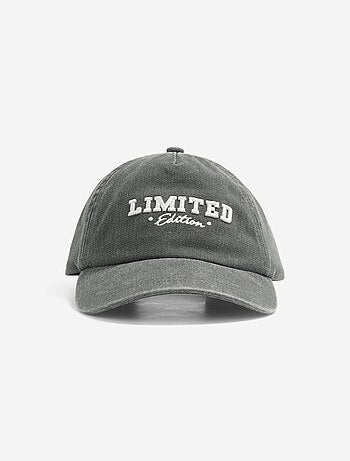 Gorra ajustable con velcro