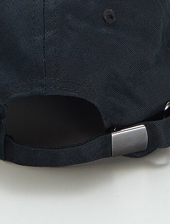 Gorra básica estilo béisbol