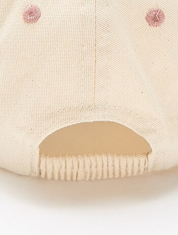 Gorra bordada en tejido