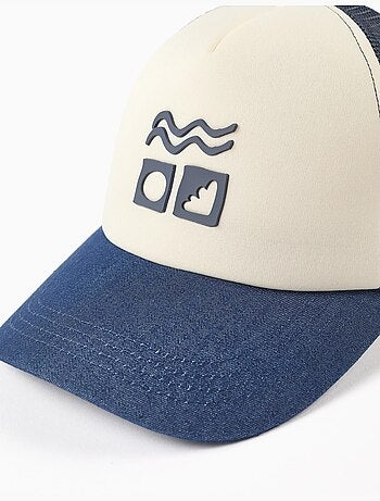Gorra con estampado en relieve y malla
