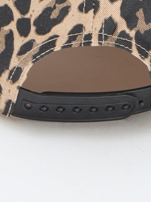Gorra con motivo de leopardo - Kiabi