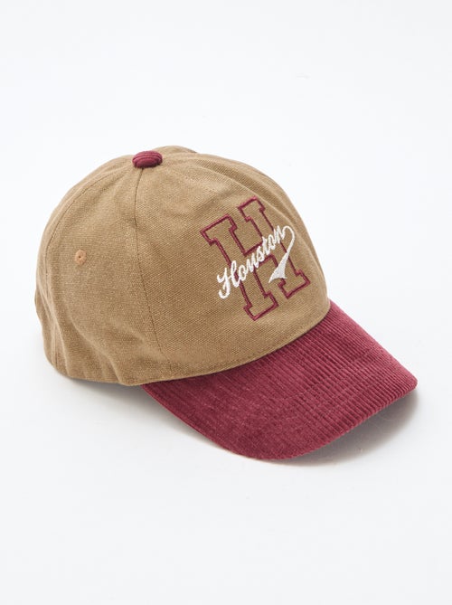 Gorra con visera de tejido de canalé - Kiabi