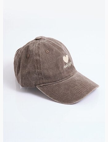 Gorra de mezclilla usada con bordado de corazón - AFIBEL