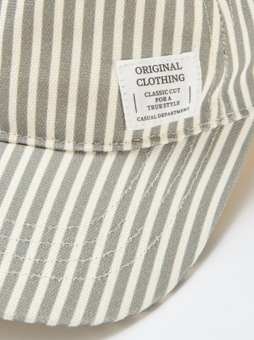 Gorra de rayas - Kiabi